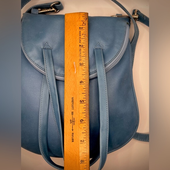 Sky Blue Crossbody/Hand Bag, 100% Argentine Leather Never Used Excel Condition - Picture 6 of 10